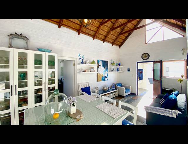 2 BEDROOM APARTMENT FOR SALE IN DWARSKERSBOS